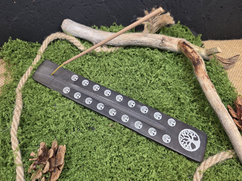 Tummat puiset suitsukepidikkeet