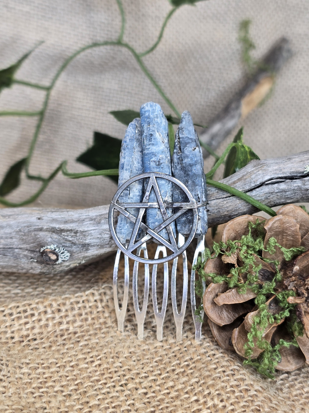 Sinisinetti-hiuskampa/hiuskoru