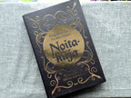 Lahajapakkaus sisältää Kuparikettu &Heikki Saure, Noitakirja; A.E. Waite Tarot - kortit;
Onyx kiven;
Ametisti kiven.