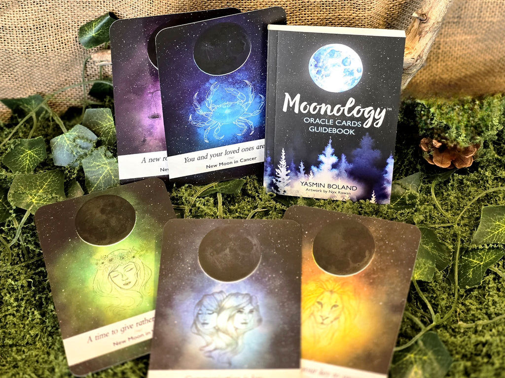Moonology -oraakkelikortit