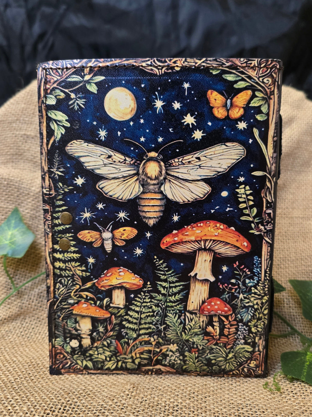 Perhoset & Sienet -muistikirja