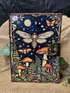 Perhoset & Sienet -muistikirja