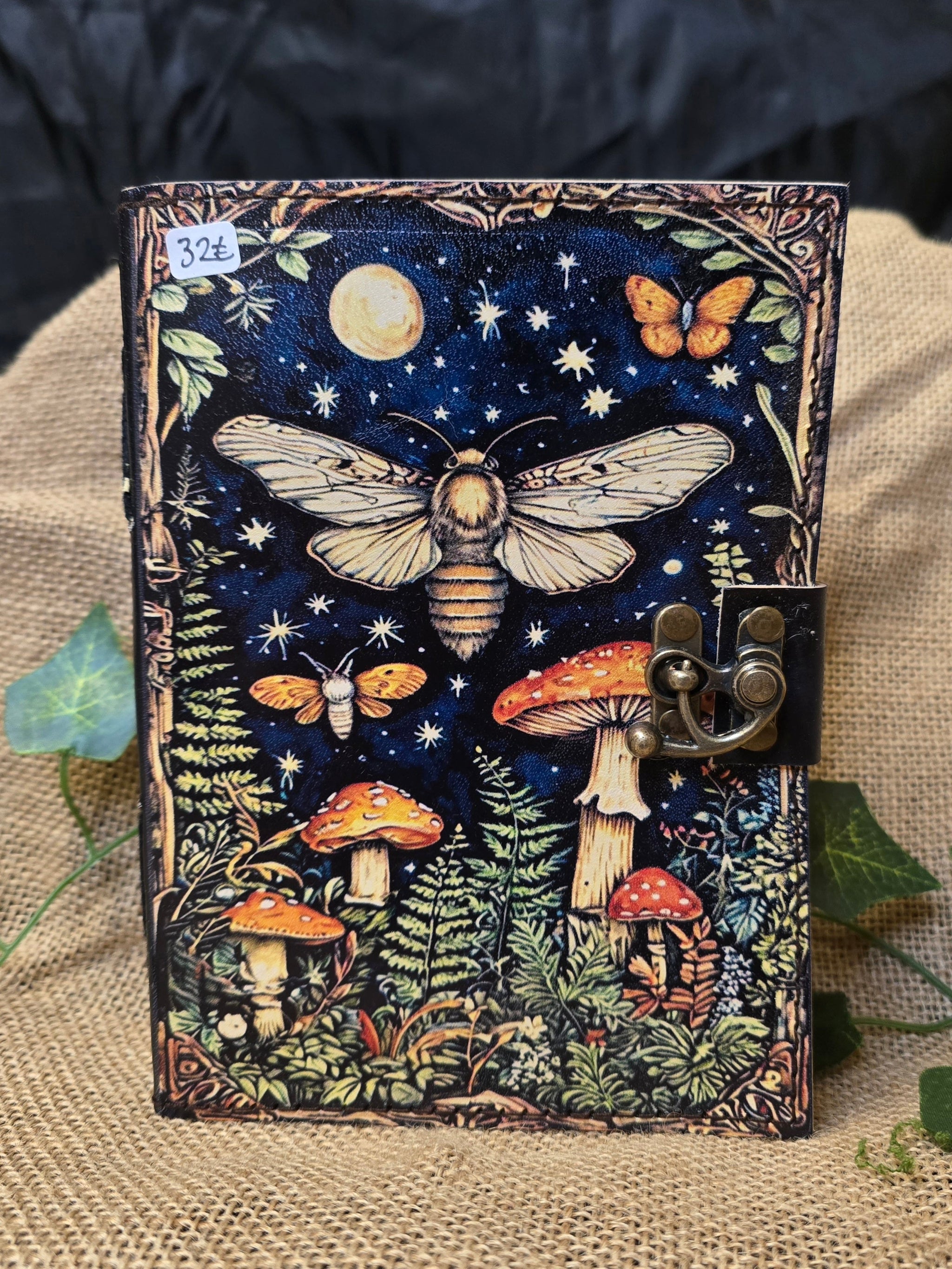 Perhoset & Sienet -muistikirja