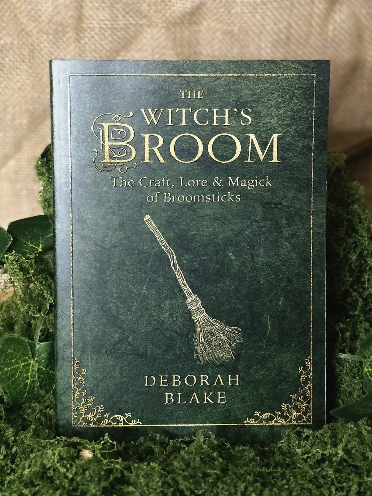 The Modern Witchcraft Guide to Runes