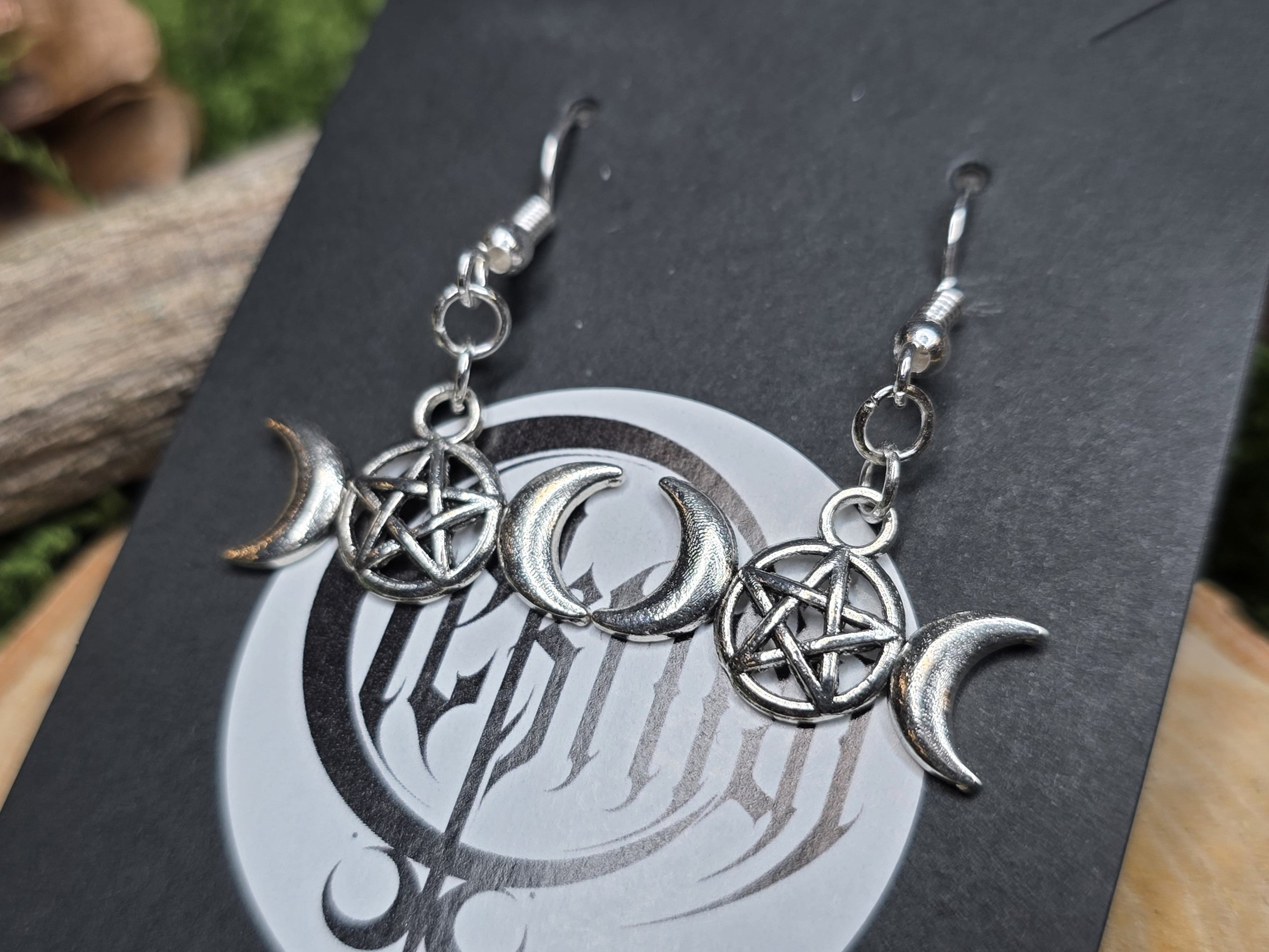 Triple Moon -korvakorut