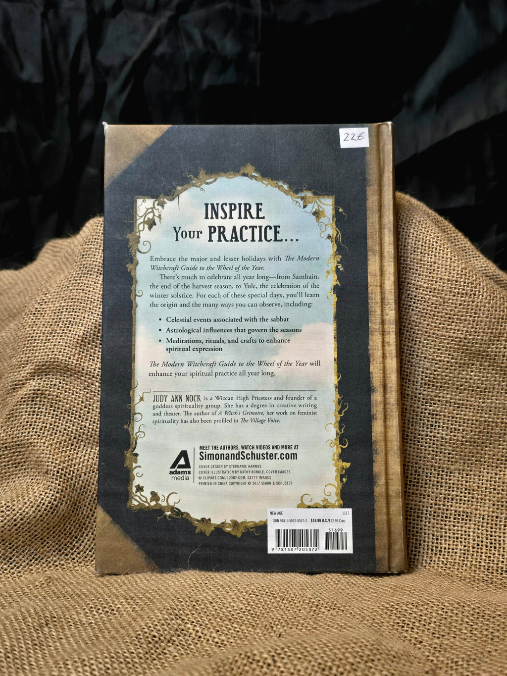 Modern Witchcraft Guide to the Wheel of the year