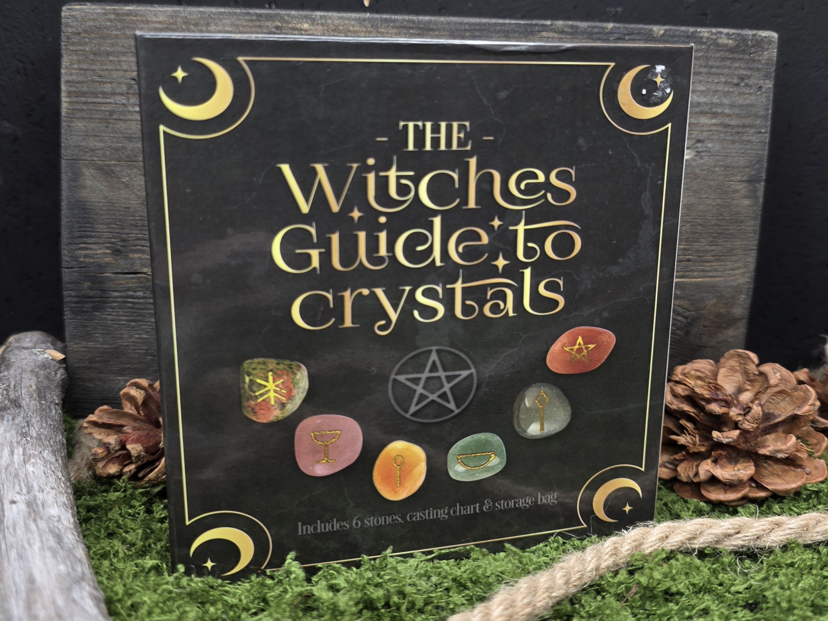 Kristalli setti, 6 erilaista kristallia ja englanninkieliset ohjeet. 