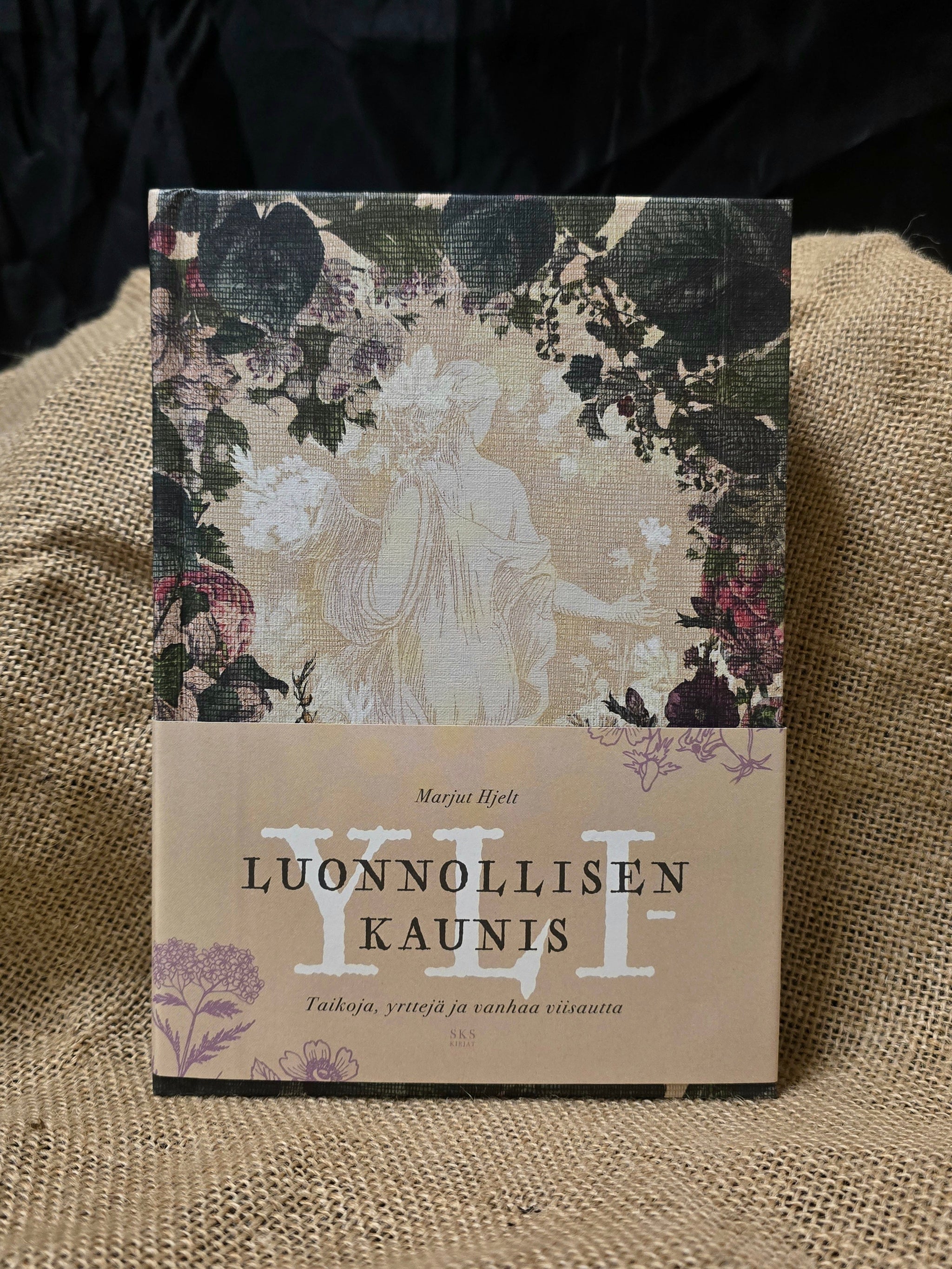 Yliluonnollisen kaunis