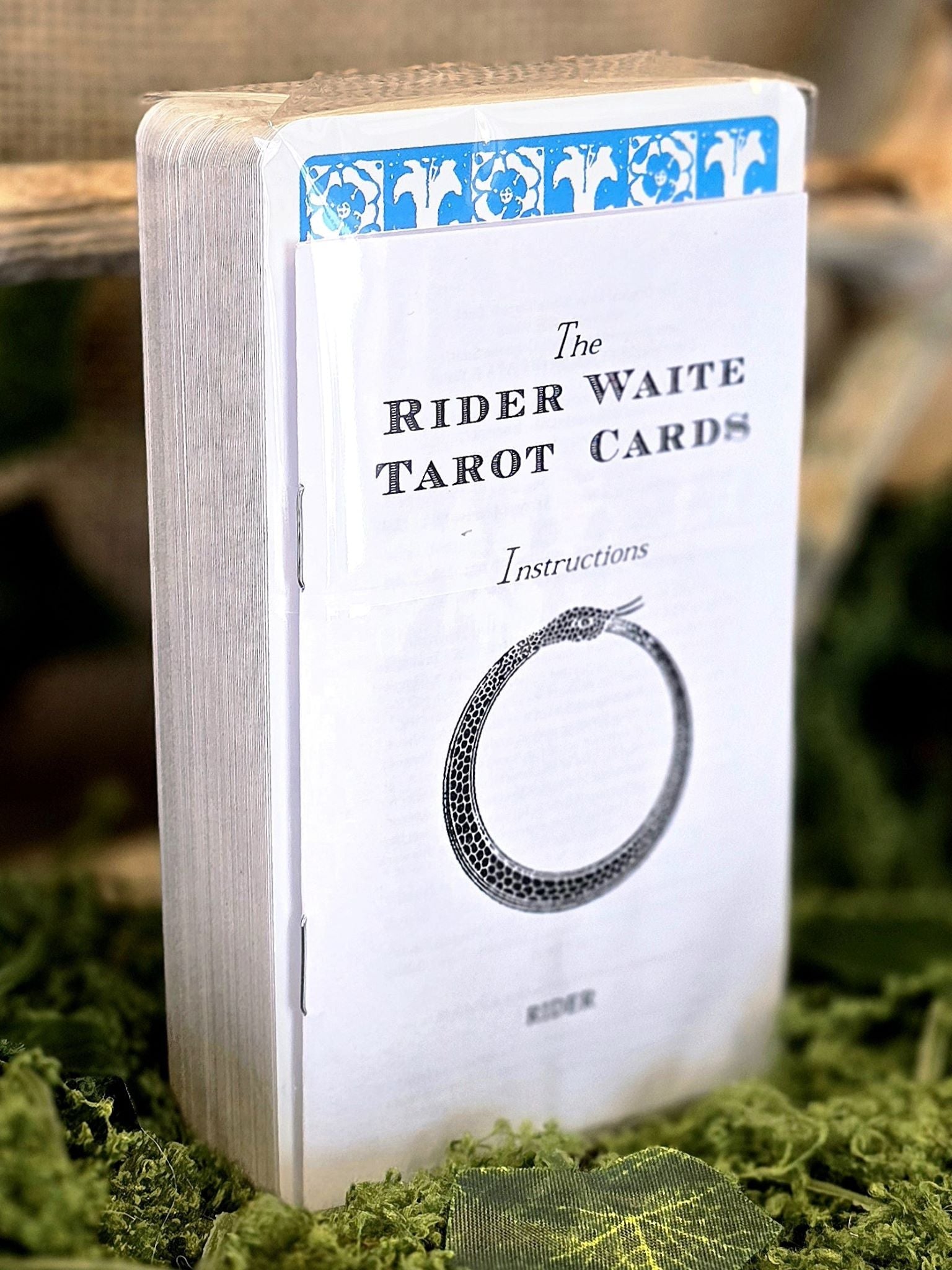 A.E. Waite Tarot - tarotkortit (suomeksi) - Inked Mystiqs