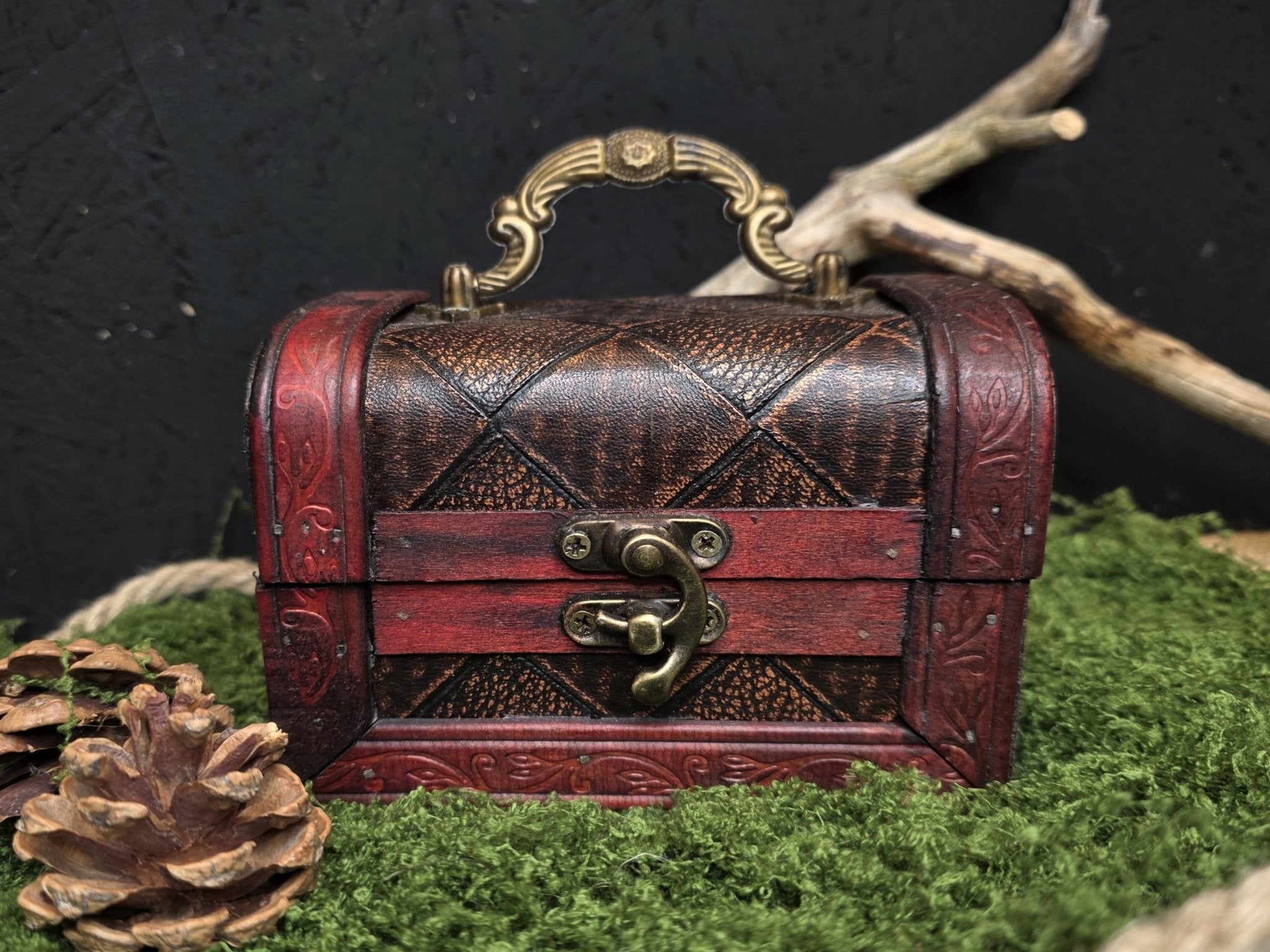 Arkku, pieni - Inked Mystiqs