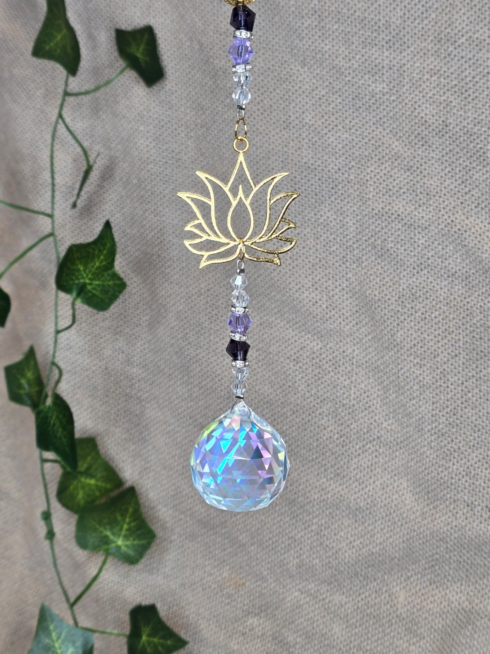 Kaunis kristalli aurinkosieppari.