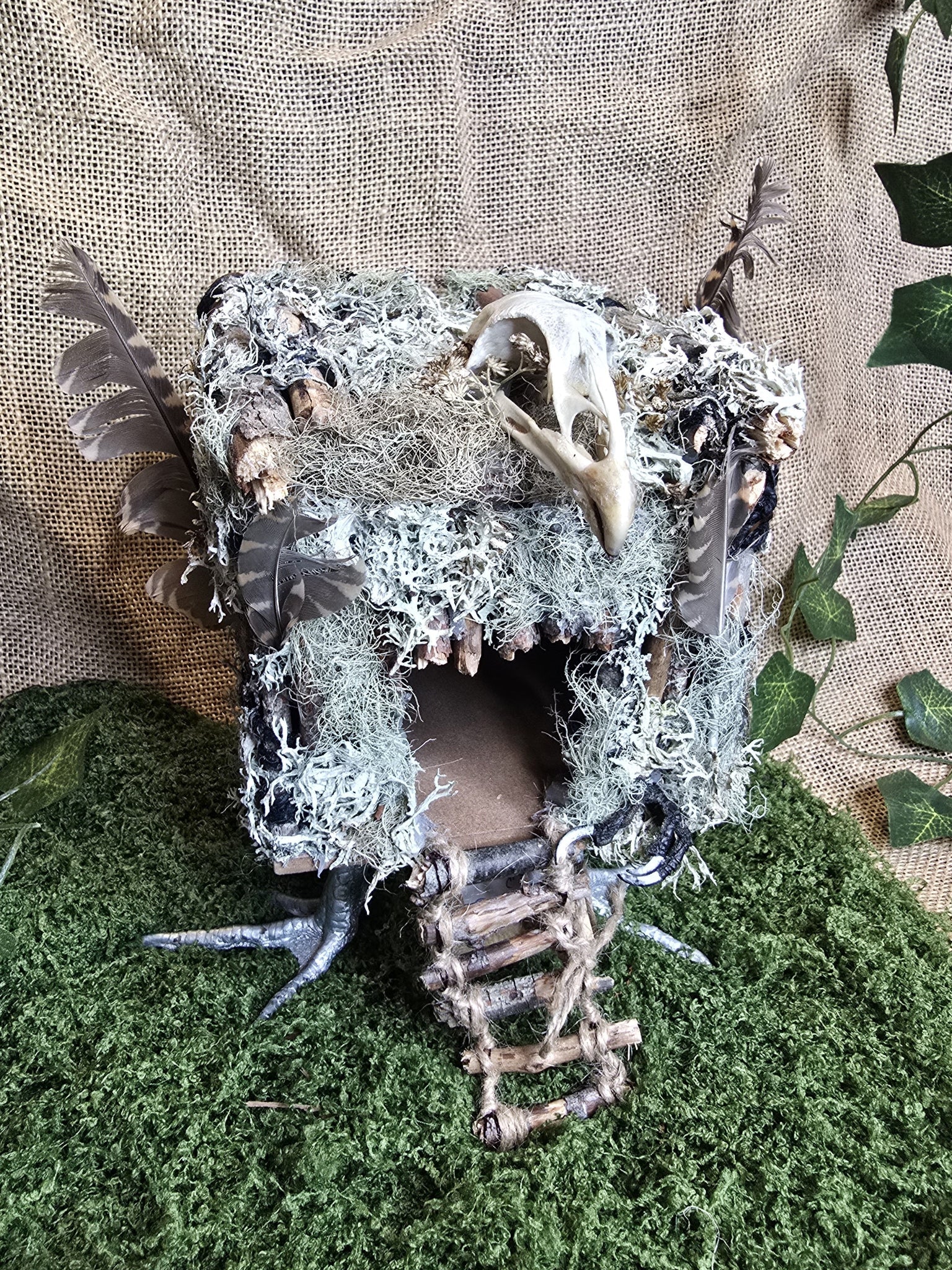 Baba Yagan Mökki - koriste - Inked Mystiqs