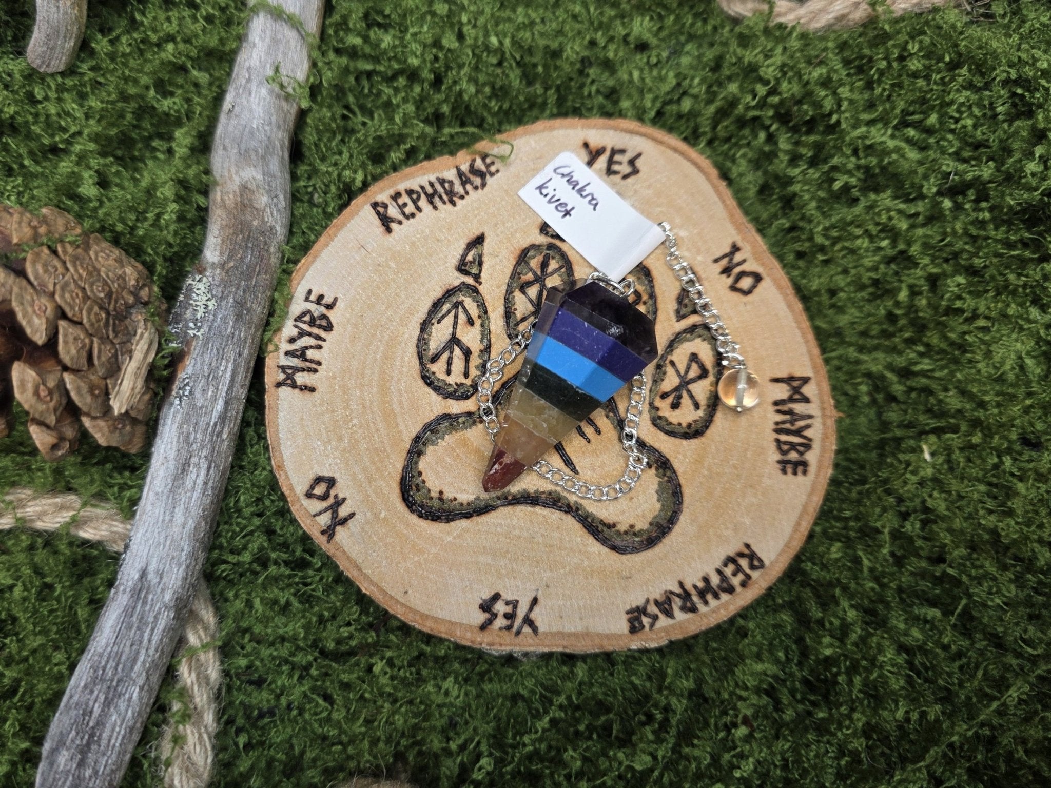 Heiluri chakrakivillä. 