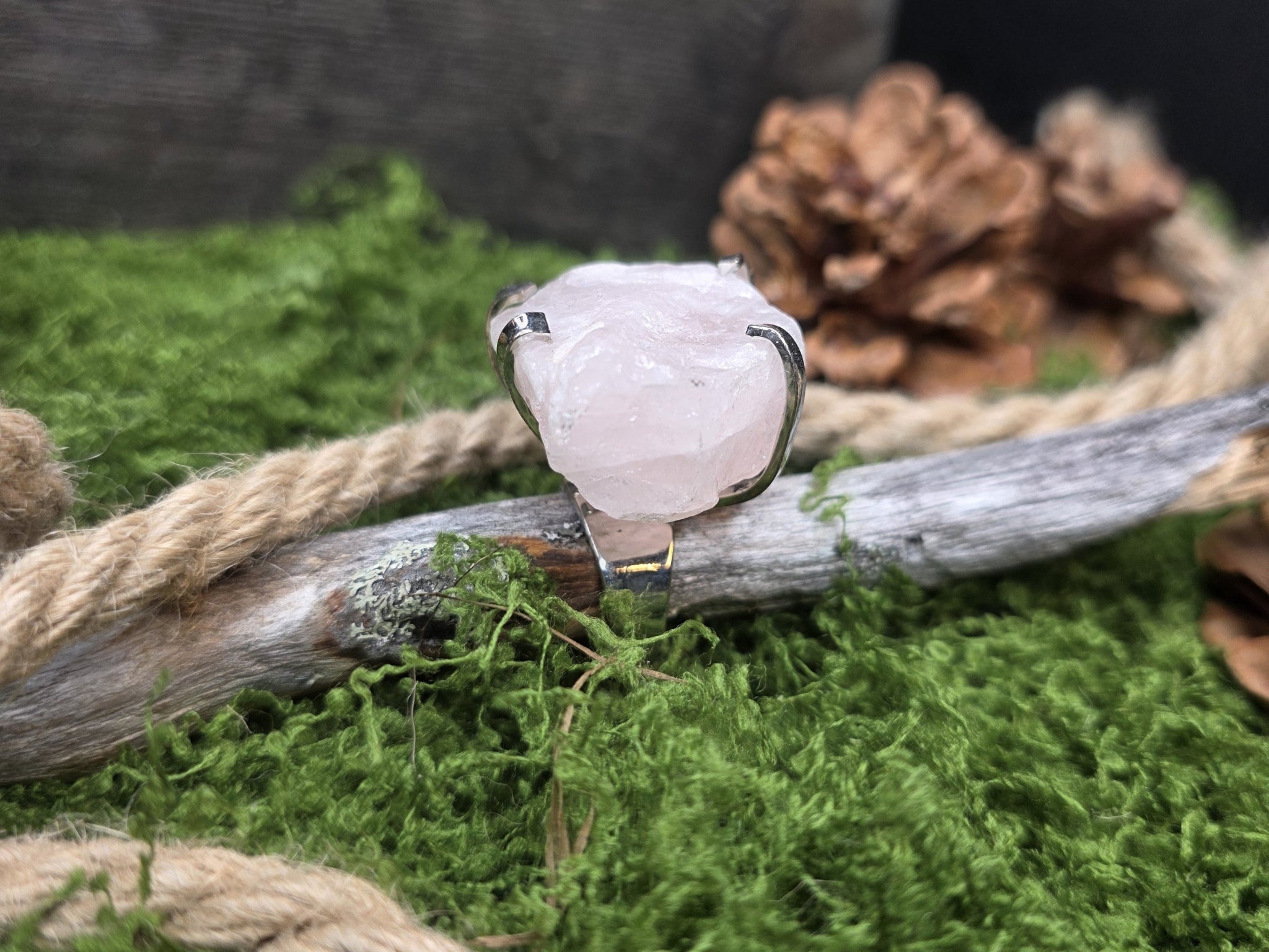 Isot säädettävät kristallisormukset - Inked Mystiqs