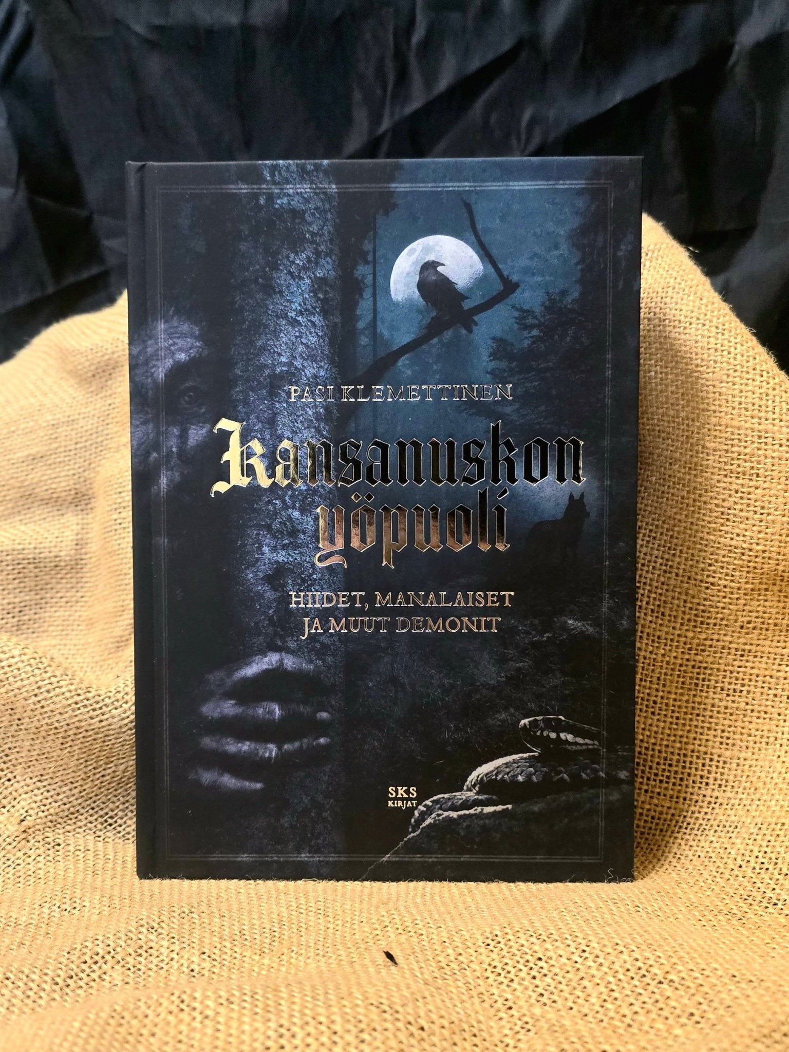 Kansanuskon yöpuoli - Inked Mystiqs