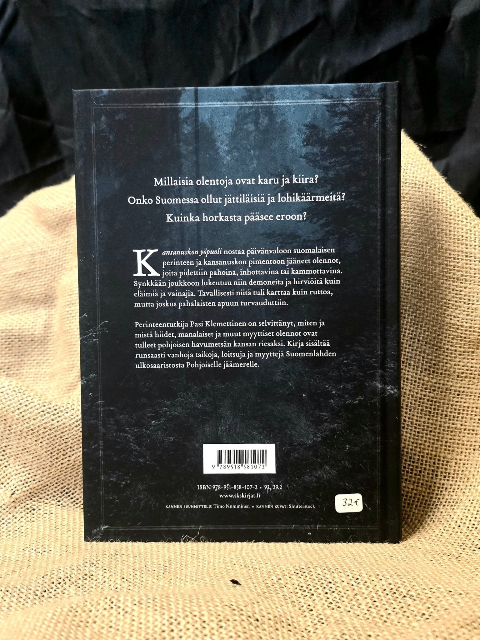 Kansanuskon yöpuoli - Inked Mystiqs