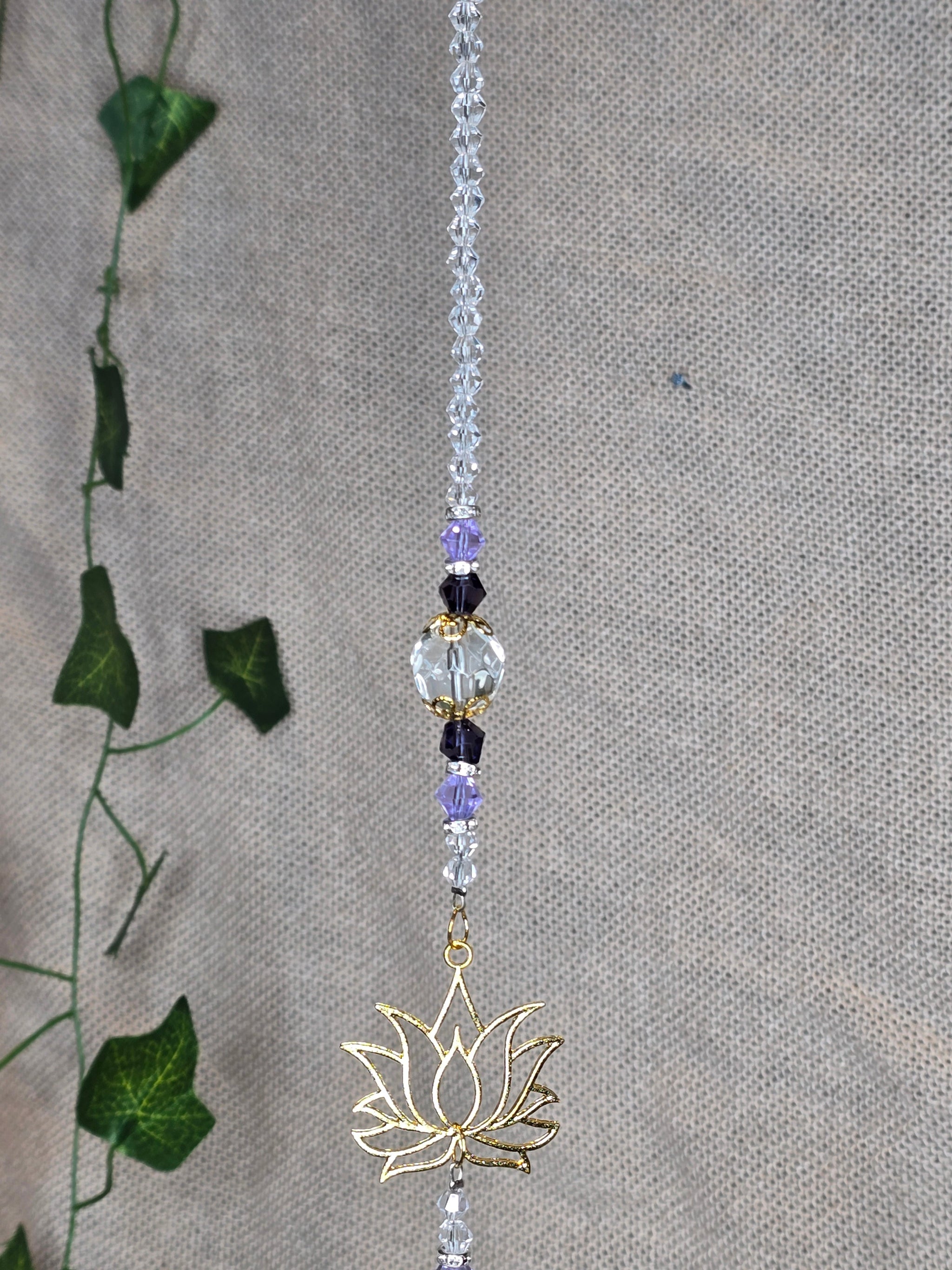 Kaunis kristalli aurinkosieppari.