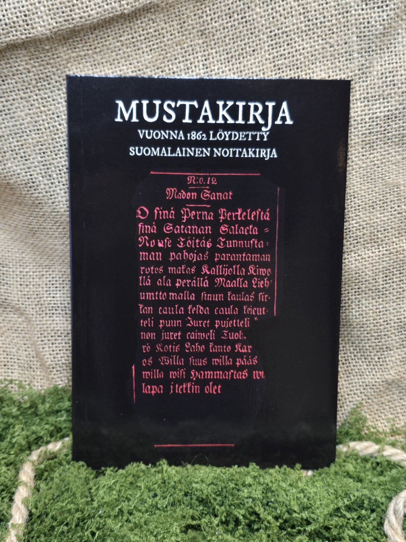 Mustakirja - Inked Mystiqs