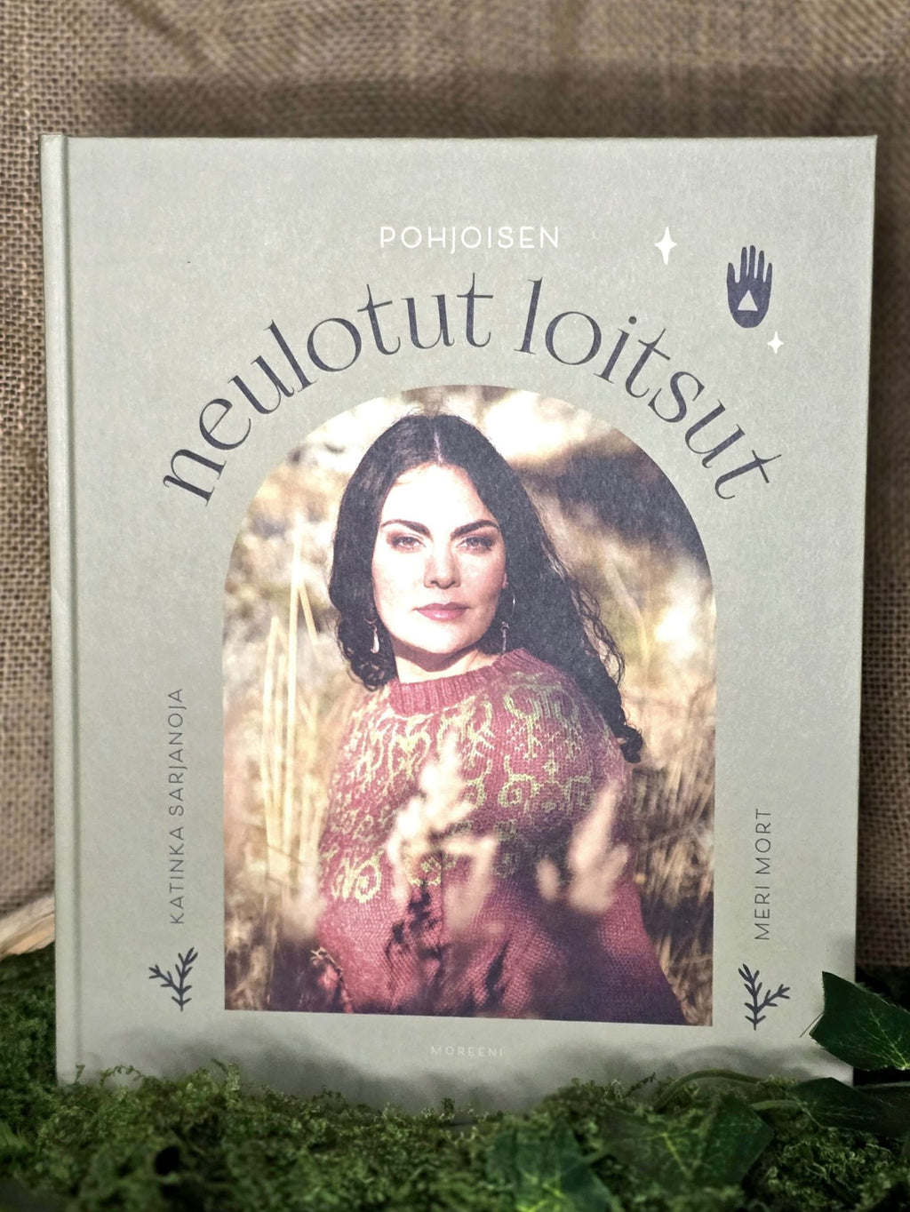 Pohjoisen neulotut loitsut kirja