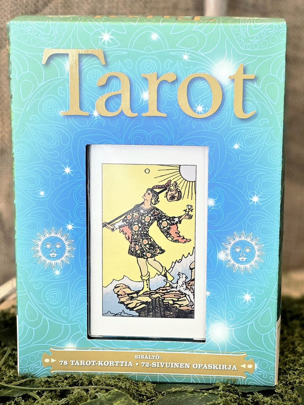 Tarot kortit ja opaskirja Tarot löydä kaipaamasi vastaukset. 