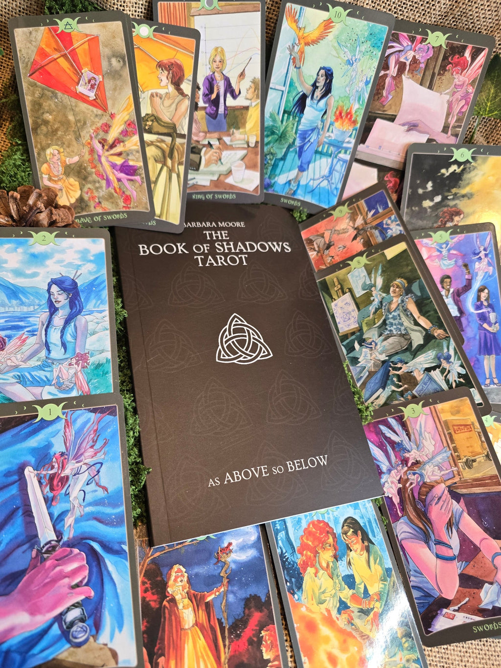 The Book Of Shadows Tarot - tarotkortit - Inked Mystiqs