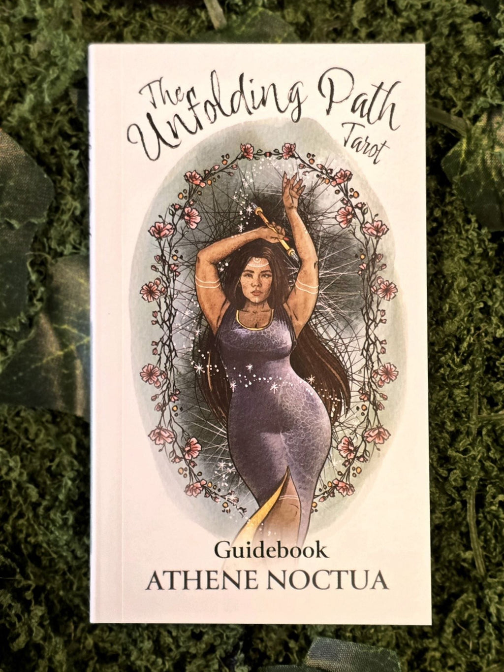 The Unfolding Path Tarot -tarotkortit