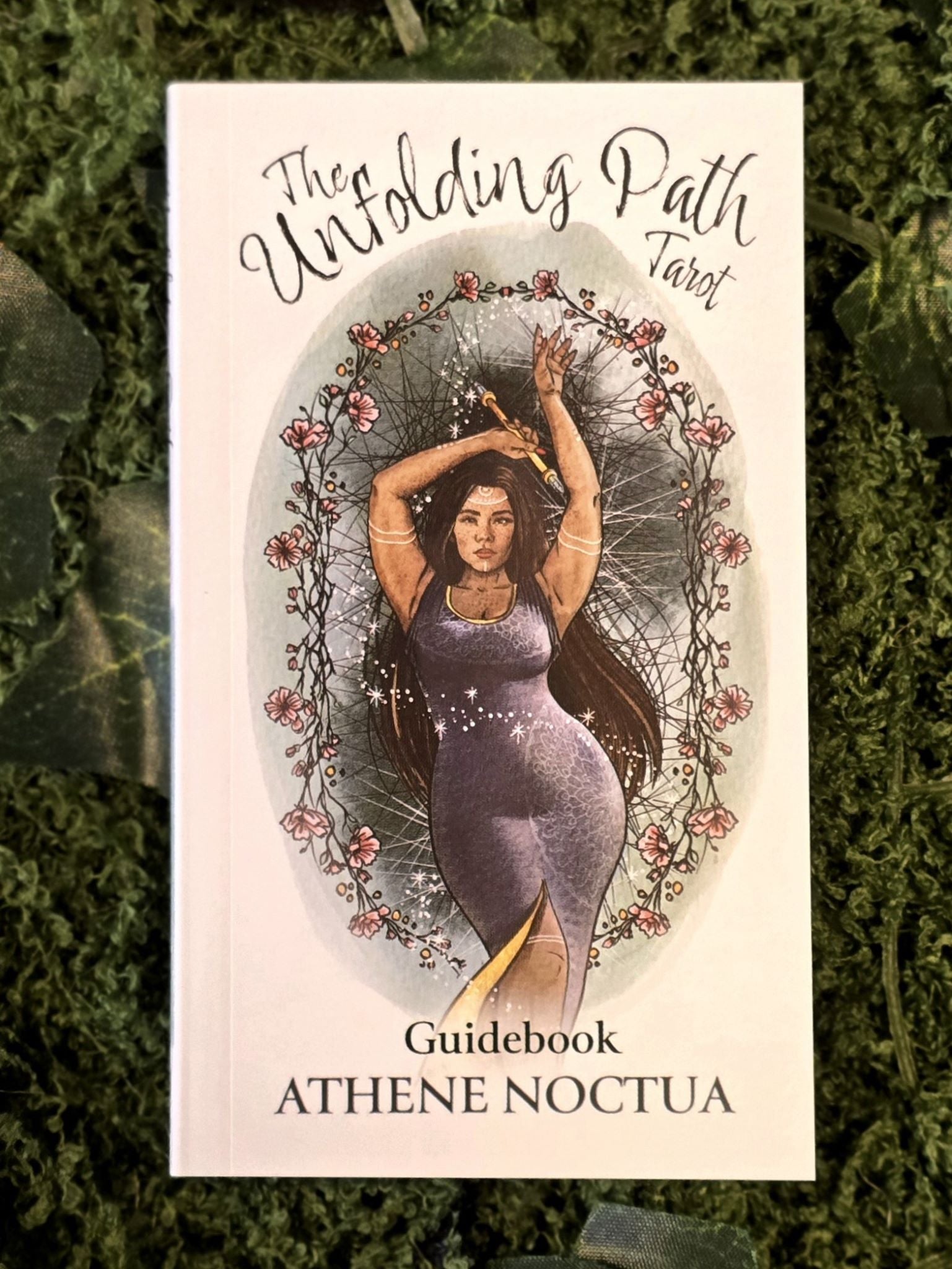 The Unfolding Path Tarot -tarotkortit