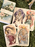 The Unfolding Path Tarot -tarotkortit
