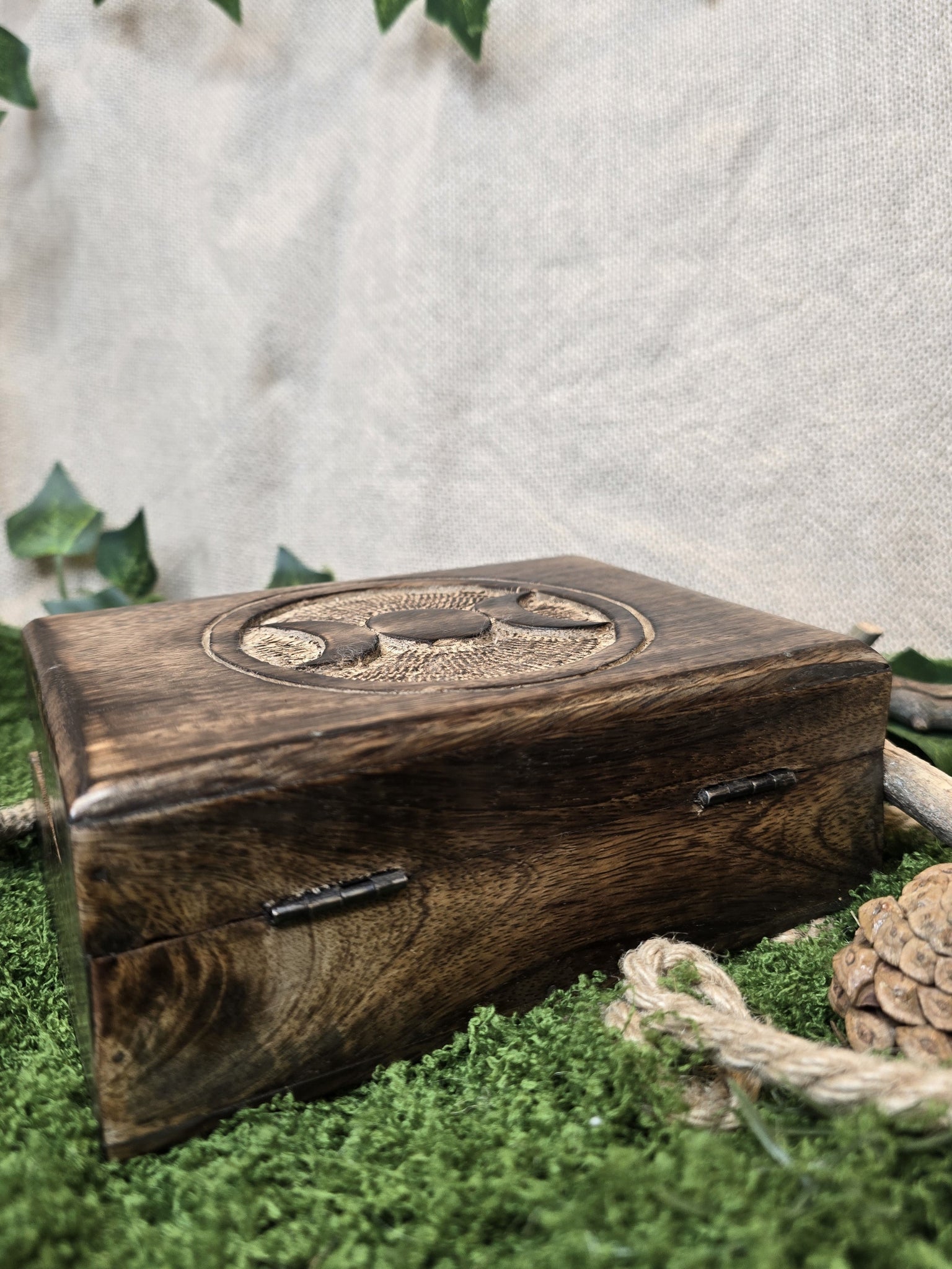 Triple Moon puinen laatikko - Inked Mystiqs