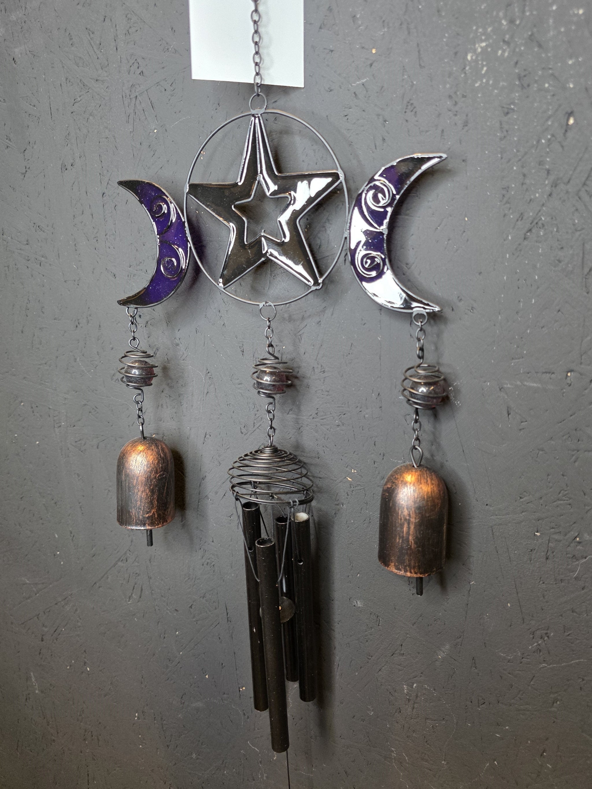 Triple Moon tuulikello