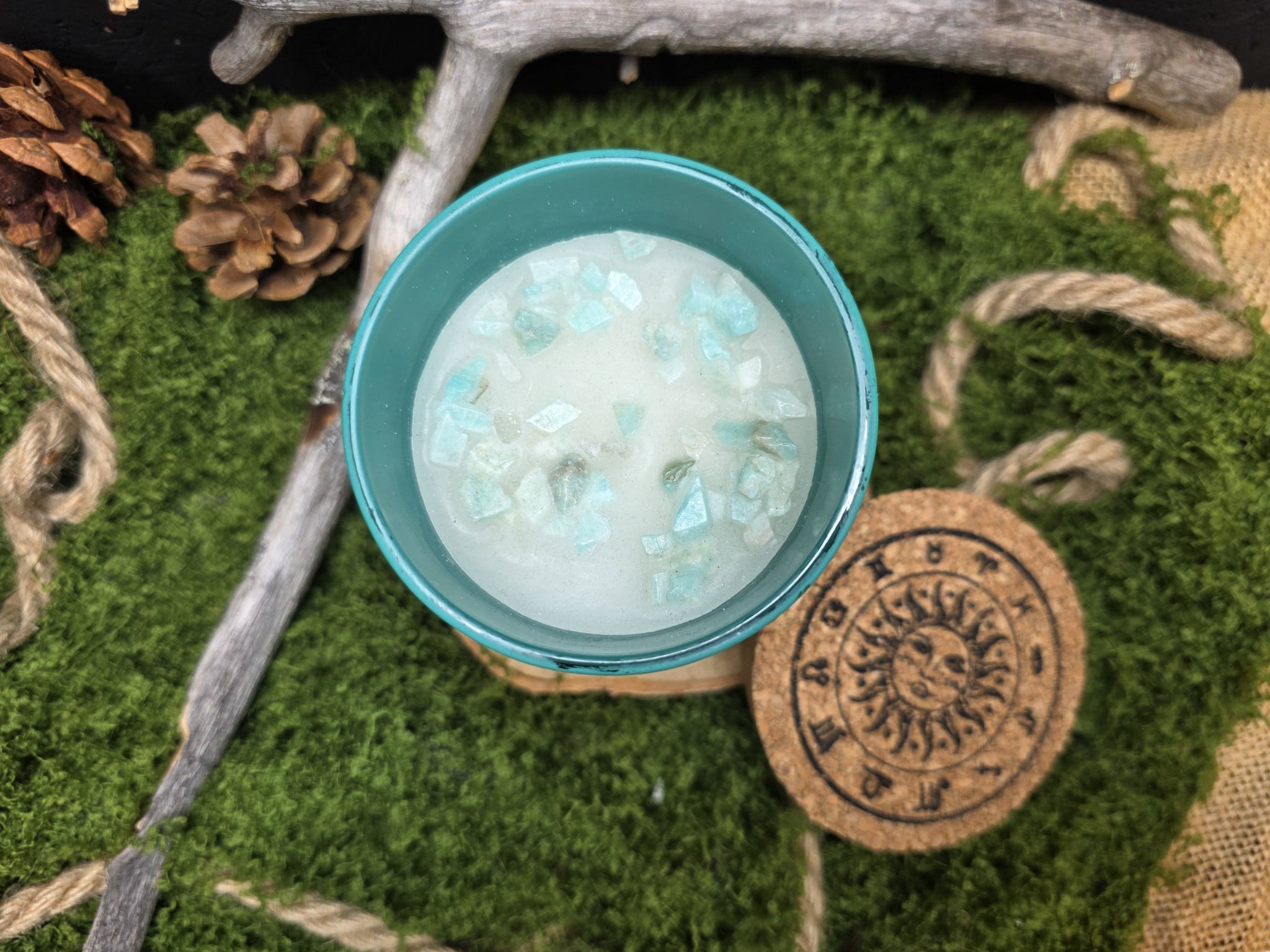 Tuoksuvat Horoskooppikynttilät kristalleilla, 12 erilaista - Inked Mystiqs