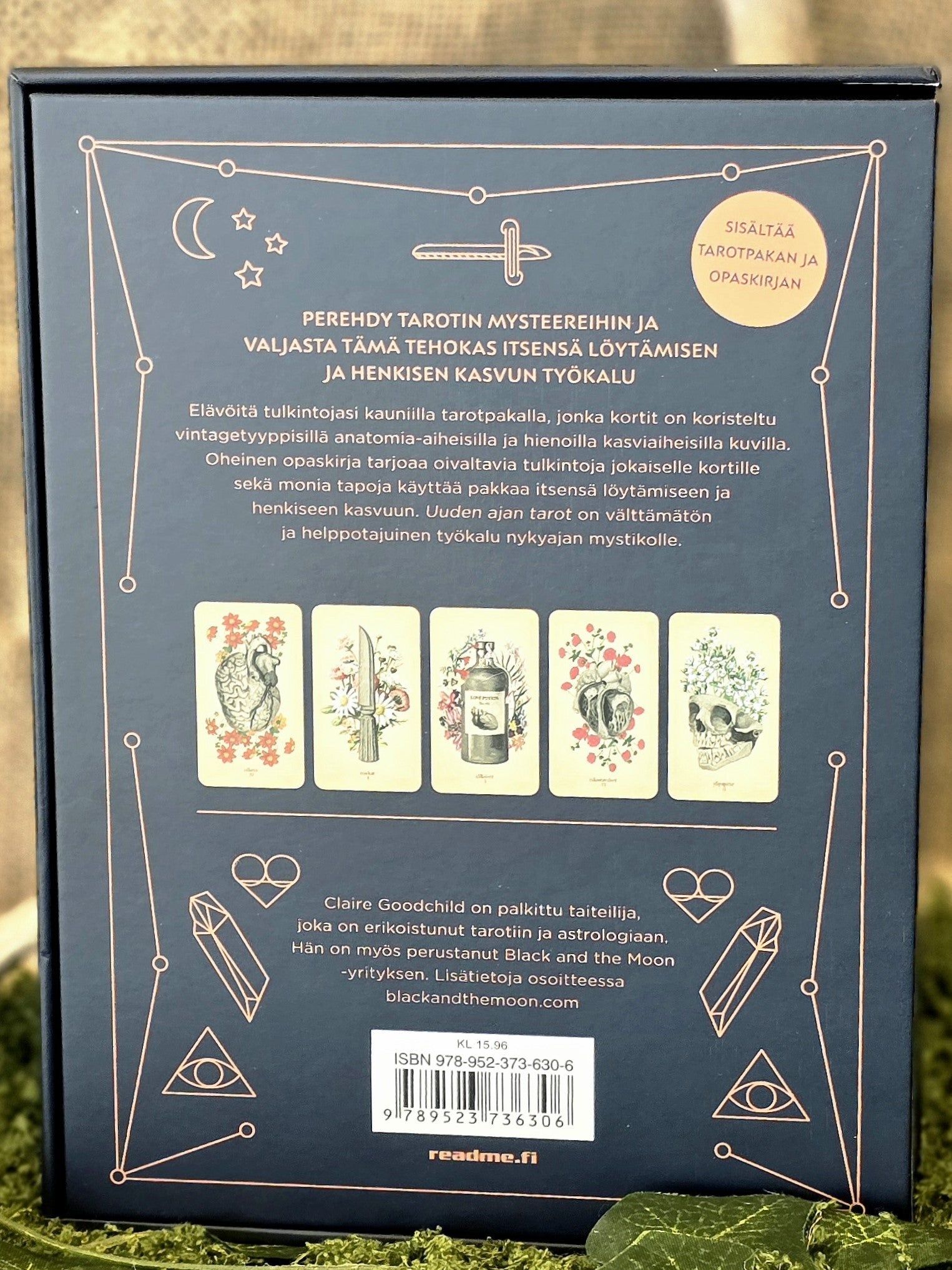 Uuden ajan tarot, kortit ja opaskirja. Suomeksi. 