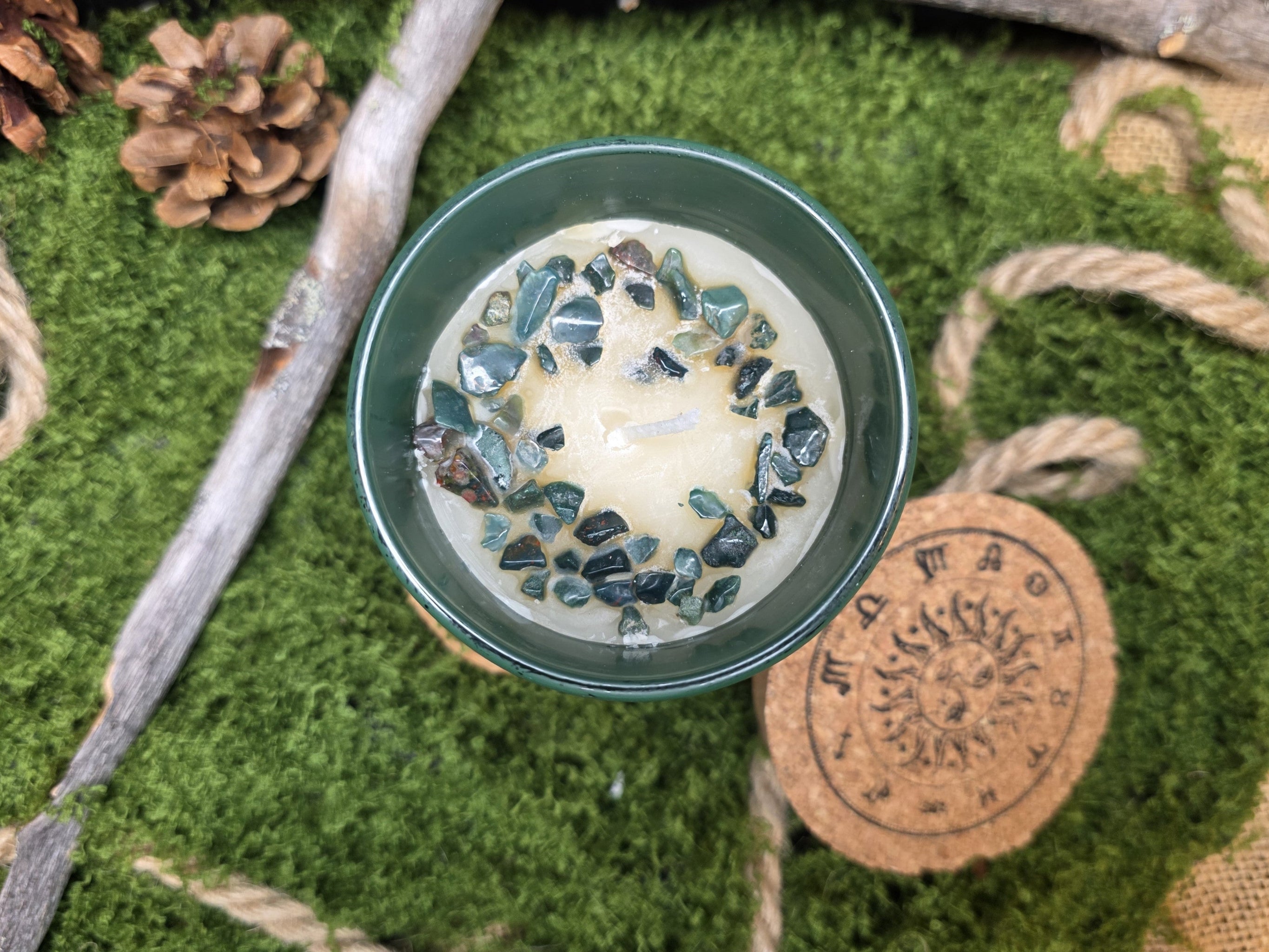 Tuoksuvat Horoskooppikynttilät kristalleilla, 12 erilaista