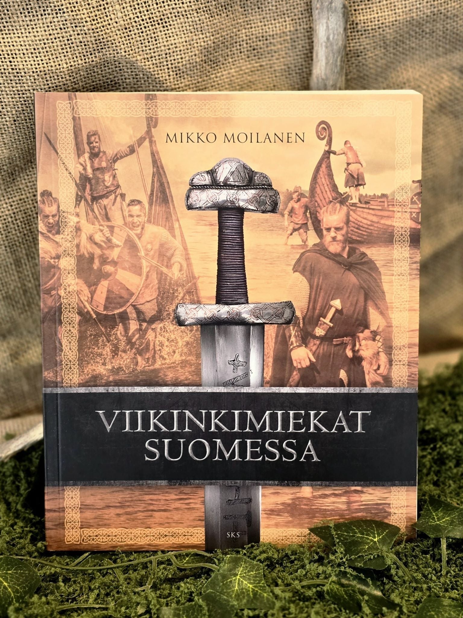 Kirja: Viikinki miekat Suomessa, Mikko Moilanen, Inked Mystiqsiltä!