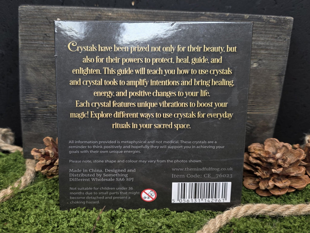 Kristalli setti, 6 erilaista kristallia ja englanninkieliset ohjeet. Laatikko takaa.