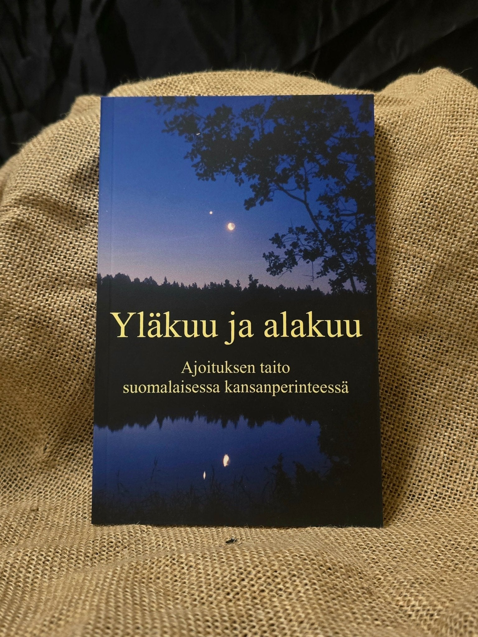 Yläkuu ja alakuu - Inked Mystiqs